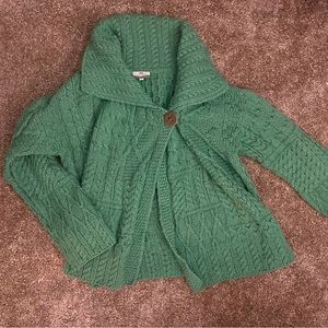 WOMENS WOOL SWEATER